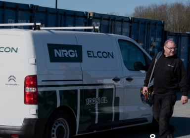 ELCON bilen parkeret